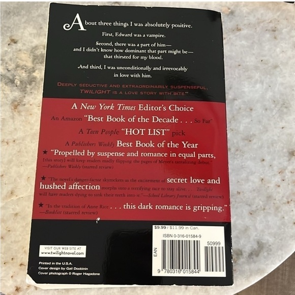 Free with purchase Twilight Book by Stephenie Meyer - Picture 2 of 2